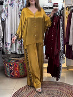 Loose And Comfortable Two-piece Set Featuring A Lightweight Satin Shirt And Trousers With Leopard-print Panels.